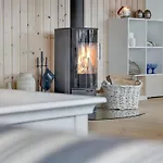 Tini - 50m To The Fjord By Interhome Nyaraló *