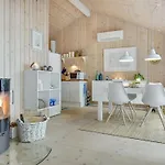 Tini - 50m To The Fjord By Interhome Nyaraló