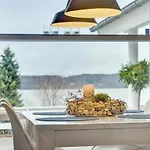 Tini - 50m To The Fjord By Interhome Nyaraló *