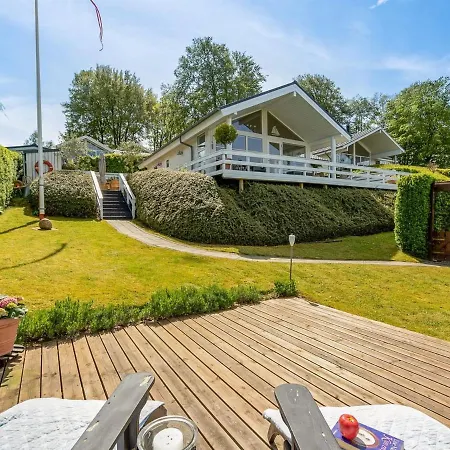 Tini - 50m To The Fjord By Interhome