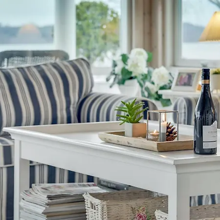 Tini - 50m To The Fjord By Interhome *