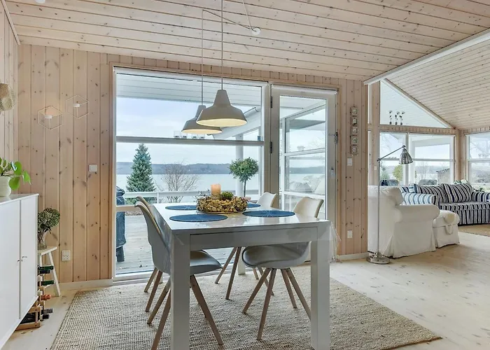 Tini - 50m To The Fjord By Interhome