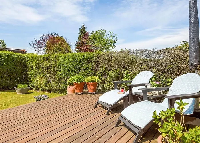 Tini - 50m To The Fjord By Interhome *