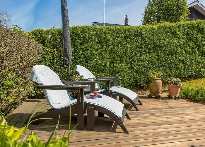 Tini - 50m To The Fjord By Interhome